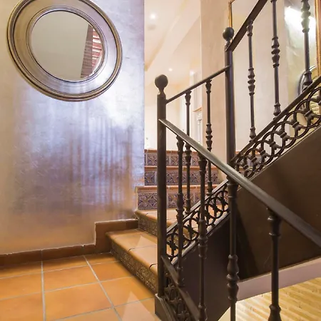 Yit Puerta Bisagra بيت ضيافة توليدو