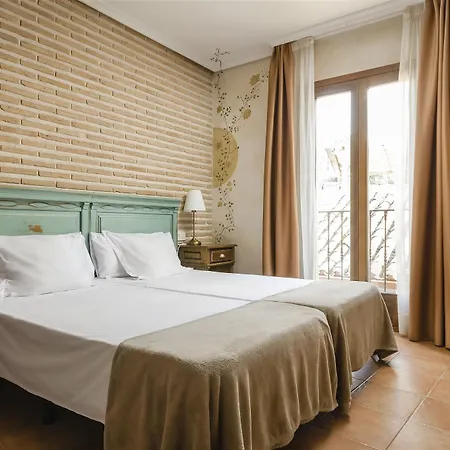 Yit Puerta Bisagra Konukevi Toledo