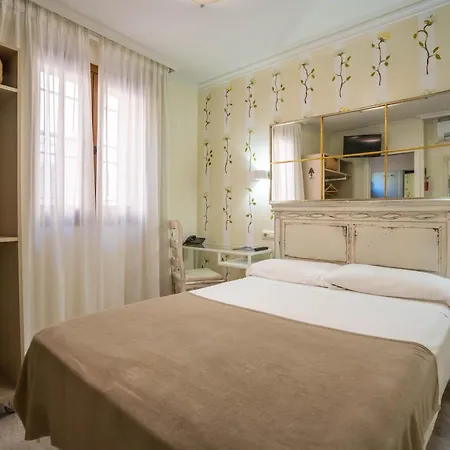 Konukevi Yit Puerta Bisagra 2*
